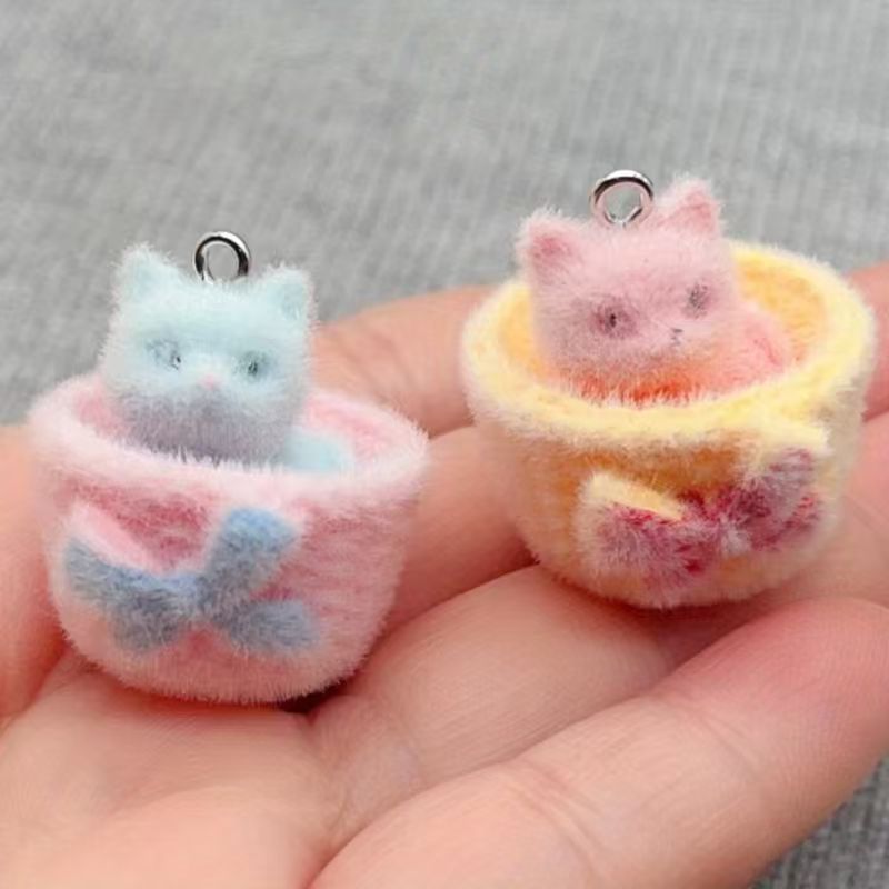 Jewelry Making Accessories - 4個入り3Dぬいぐるみ樹脂製猫ペンダント、DIYジュエリー製作イヤリング、キーホルダー、アクセサリー