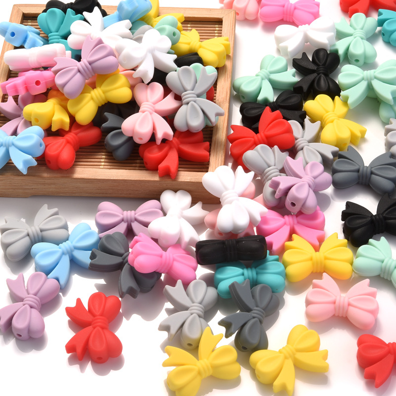 Jewelry Making 3 Year Old - 5個入りシリコン製蝶結びビーズ、BPAフリーのベビー歯固めビーズ、ジュエリー製作DIY、クリエイティブな特殊ビーズペンデコレーション用