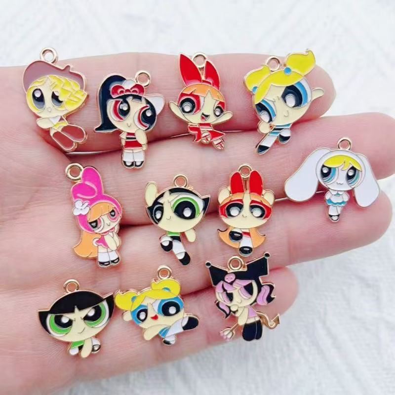 10個入り 合金製オイルドリップ漫画ガールペンダント、DIY - Jewelry Making Accessories のレビューと価格