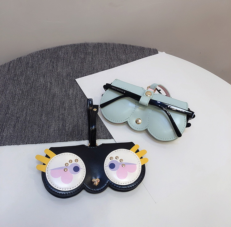男性と女性のためのかわいい漫画のメガネケース、ポータブルサン - Jewelry Making Glasses のレビューと価格