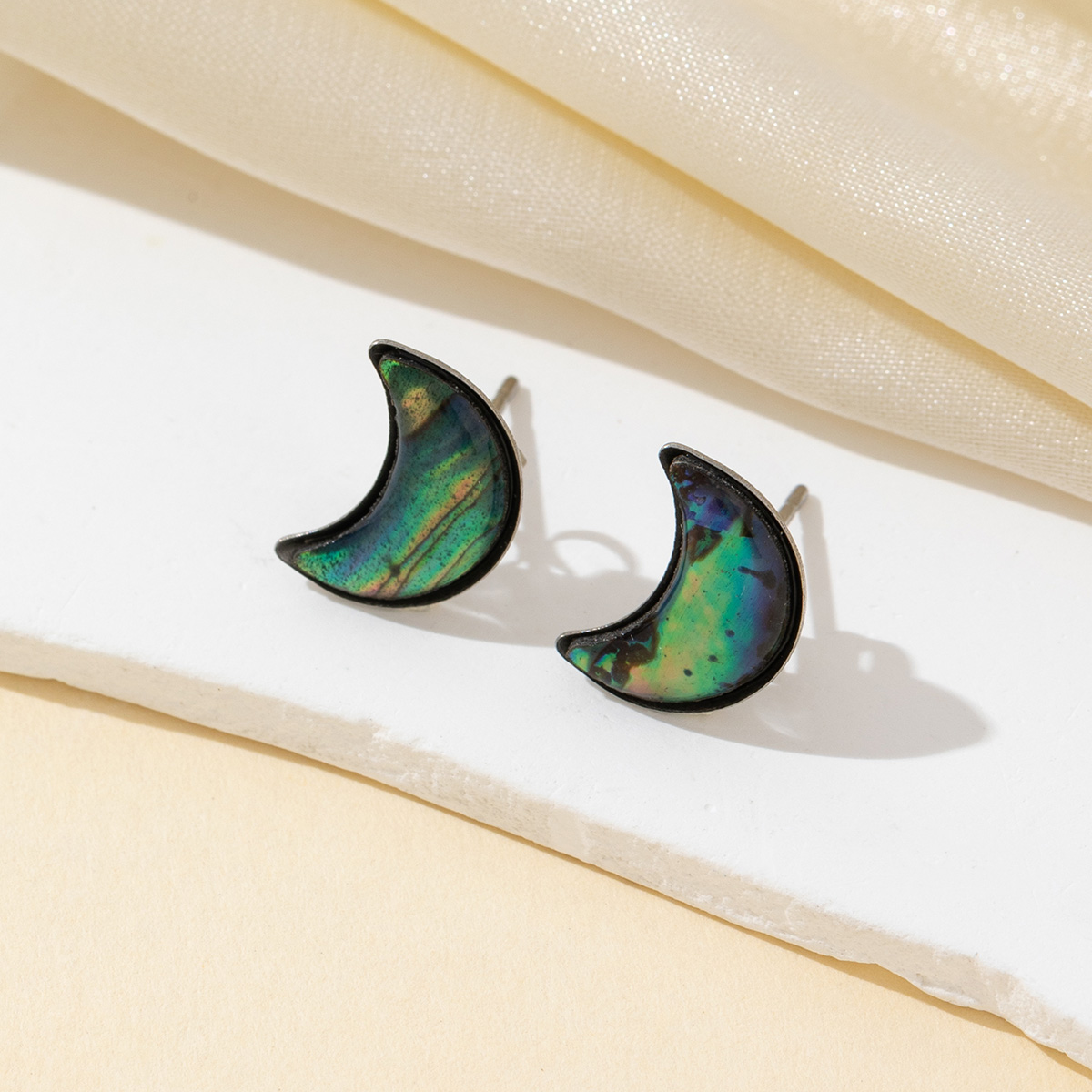 2 個天然シェル白五角形形状絶妙なチャーム儀式場所ジュエリー - Jewelry Making Place のレビューと価格