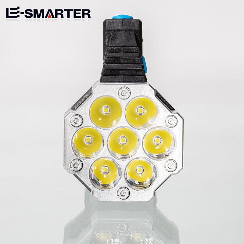 ハイパワー LED 懐中電灯キャンプトーチ 7 ランプビーズ - Jewelry Making Torch のレビューと価格
